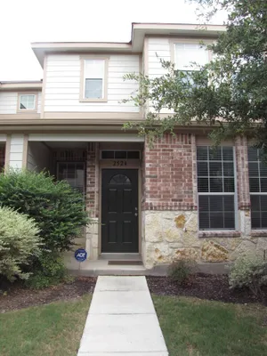 Image of Quiet and Convenient Townhouse
