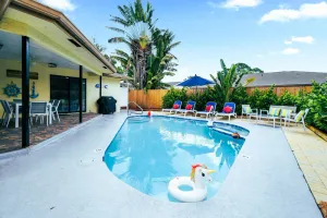 Image of PALM PARADISE ☆ DIGSIFY ☆  PRIVATE HEATED POOL & JACUZZI ☆  NEAR BEACHES & PGA