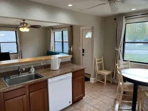 Image of Park Ave 3 Bedroom House walk to Bike Trail