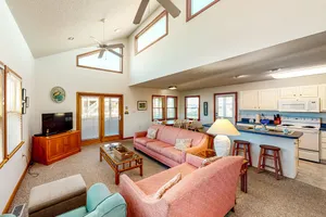 Image of 4 bedroom house w\/ ocean view, private W\/D, AC, WiFi