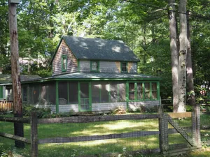 Image of Classic Vermont Cabin on 2.5 acres Lake Frontage