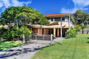 Image of Moondoggie a 4 Bedroom Beach House, a stones' throw from the beach and park