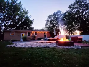 Image of Breezy Pad, Close to the Lake, with Hot Tub