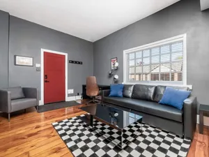 Image of Columbus St Haus German Villagepetsok
