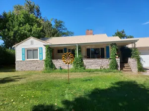 Image of Remodeled Historic ranch headquarters w\/fireplace, 5mn drive to local hotsprings