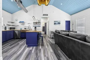 Image of Moonlight Dreams- Gorgeous 3 Bedroom Home close to the beach
