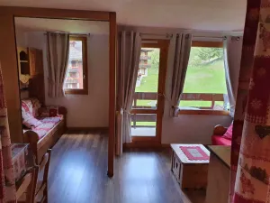 Image of Le Cocon de la Marmotte Studio 4 Pers Chambre au Pied des Pistes et Coin Nature