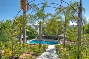 Image of Secluded Home, Sleeps 11+  Solar Heated Pool.  HOT TUB SPA,  9 miles to beach