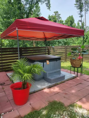 Image of Tropical vibes/Hot tub/NEW BEDS, Gated backyard/Pool Table