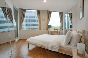 Image of Central 2-Bed with Gym and Secure Parking