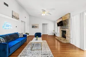 Image of 5min from Apple\/Domain & 20min from Downtown Austin!