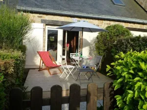 Image of Rent at the edge of the water, Gulf of Morbihan, Larmor Baden