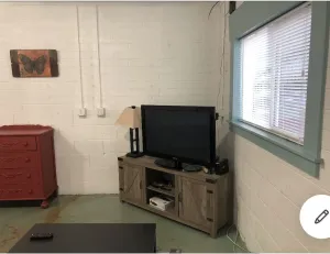 Image of Stylish Downtown Hidden Gem (Studio)
