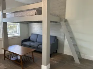 Image of 2 · Bay Loft Apartment 2