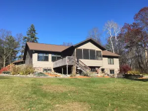 Image of Newly Remodeled Home on Gladstone Lake