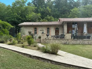 Image of Quiet house above the lake of Molières in Tarn et Garonne
