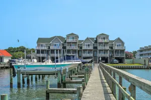 Image of Charlie's Bayside Retreat - Pet friendly, In town!