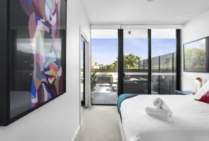 Image of Boutique Unit with Huge Terrace near Cafes & Shops