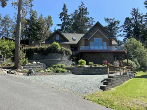 Image of Gorgeous Property with private entry and backyard & pets welcome!