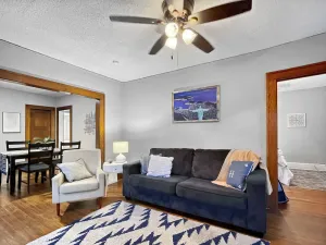 Image of Roomy 4br By Drake Sleeps 13 Huge Yard