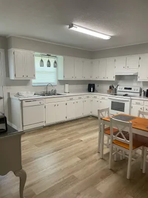 Image of 611-  Entire Apartment Minutes from Hospital!