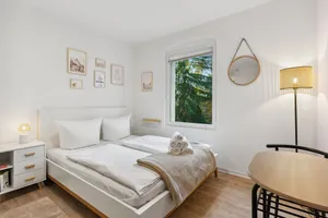 Image of Vorstadtoase - Apartment für 2 Personen mit Smart TV, Parken, eigenen Bad, Netflix - Nähe BER