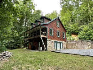Image of Secluded Cabin near Great Smoky Mts, Game room