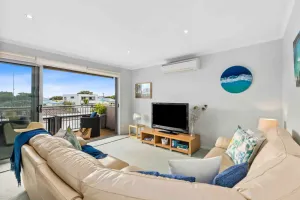 Image of Peacehaven- walk to beach, shops. Parking, aircon