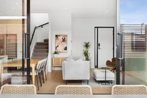 Image of Luxury Townhouse in the middle of town.