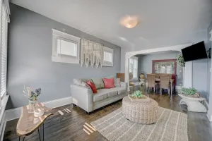 Image of Enjoyable Bohemian Home Near Downtown by Lake Michigan