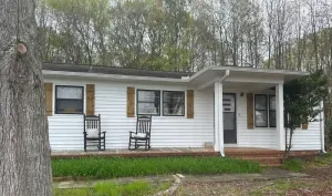 Image of Newly Updated, Fully Furnished 3 BR 2 BA Home… <2 miles to Clemson University!