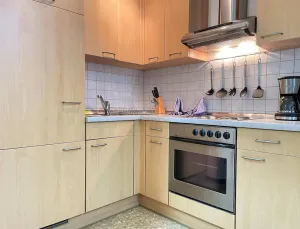 Image of workers apartment in a great location \/ workers rental (SAD171)