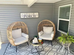 Image of Southern feel brand new house with a modern touch