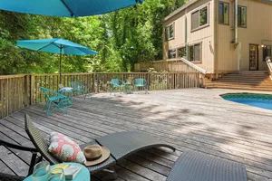 Image of Stylish, Private, Sunny Spot close to Everything - Excellent Location!