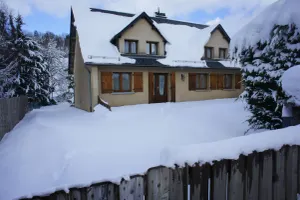 Image of Pretty warm house with large garden between Massif du Sancy and Cézallier