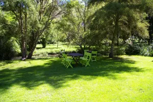 Image of La Source de Bury