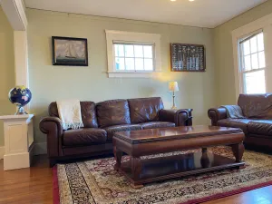 Image of Historic Downtown Riverview Flat, No. 1