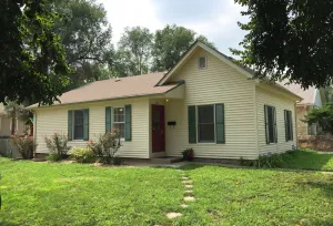 Image of Cozy Cottage, Fully Furnished, Quiet Downtown Neighborhood