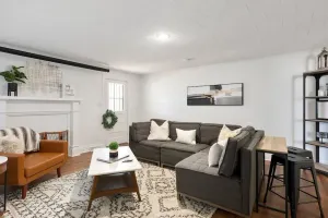 Image of Concord Gem, entire home, pets are welcome!