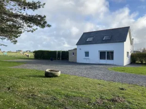 Image of Charming house 800m from the sea and Ménéham