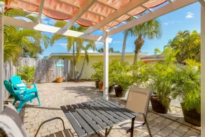 Image of The Dolphin Den- Blocks to the Beach and River~Kayaks and Bikes provided!