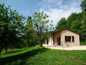 Image of Quiet small house in Holiday Resort **** swimming pool, tennis, bar, activities