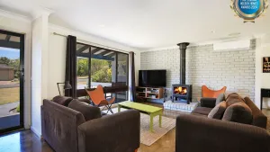 Image of Aloha - Short Drive to Berry & The Beach - Fireplace and Firepit