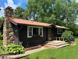 Image of Bean’s Place - Adorable ridge top cabin five miles from Ohio University!