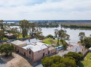 Image of Unique group accommodation on the Murray River