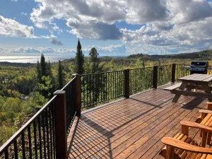 Image of Beautiful Log Cabin, Stunning Lake Superior & Tettegouche view, private