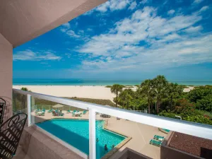 Image of Crescent Beach Club II PHB
