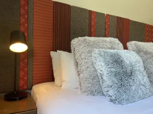 Image of 109 Simply Devine Hay St 2x2Apt Pool+Gym