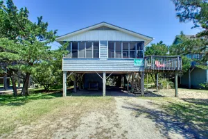 Image of Classic, dog-friendly beach home just up from the water with a deck, WiFi & AC
