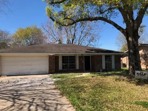 Image of Nice House in Nice Neighborhood, in Bridge City